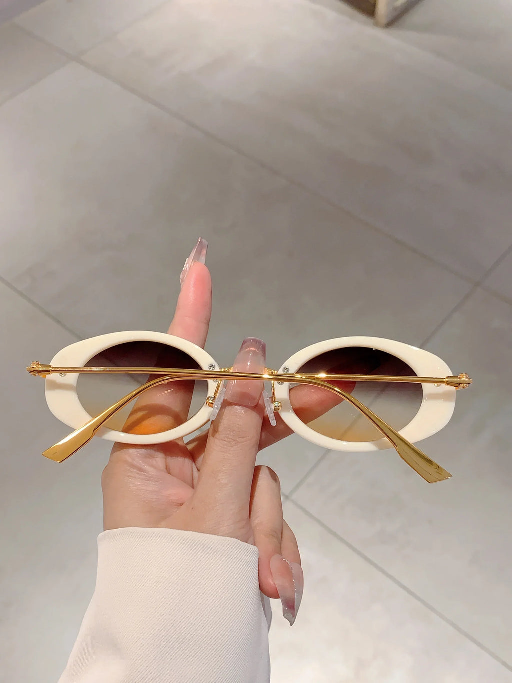 Small Oval Frame Retro Sunglasses Luxury Metal Designer Shades Women's Trendy Fashion Brand Leopard Beach Sun Glasses for Lady