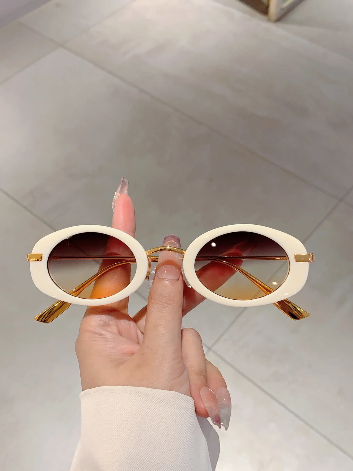 Small Oval Frame Retro Sunglasses Luxury Metal Designer Shades Women's Trendy Fashion Brand Leopard Beach Sun Glasses for Lady